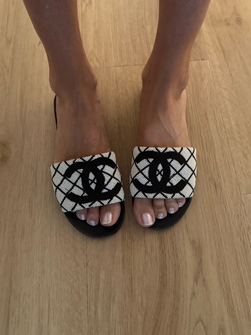 CHANEL 20p white pearl beaded sandals